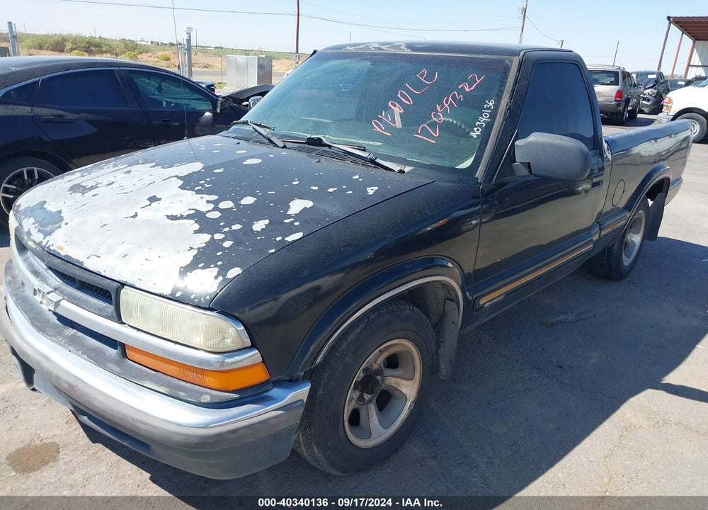 2000 CHEVROLET S-10 LS VIN: 1GCCS1446Y8174582
