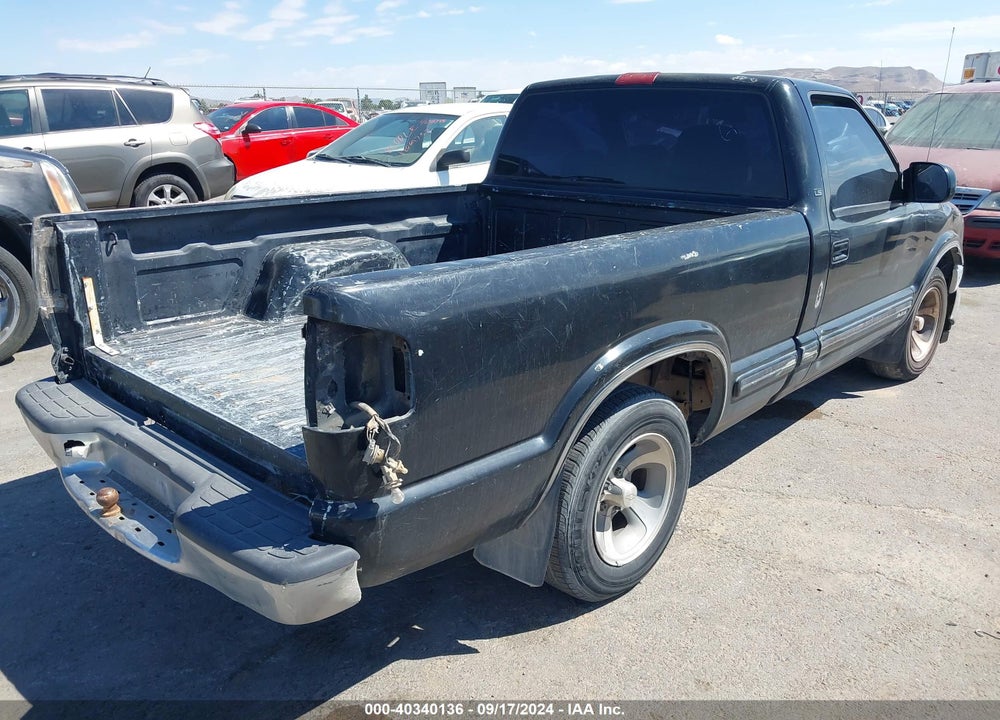 2000 CHEVROLET S-10 LS VIN: 1GCCS1446Y8174582