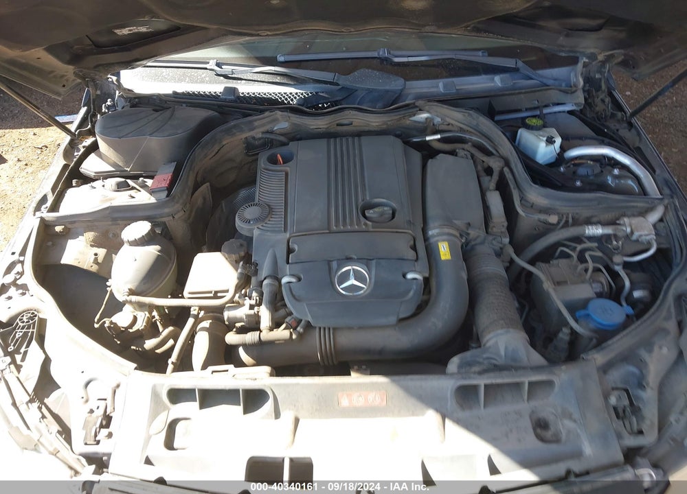 2013 MERCEDES-BENZ C 250 LUXURY/SPORT VIN: WDDGF4HB7DR255312