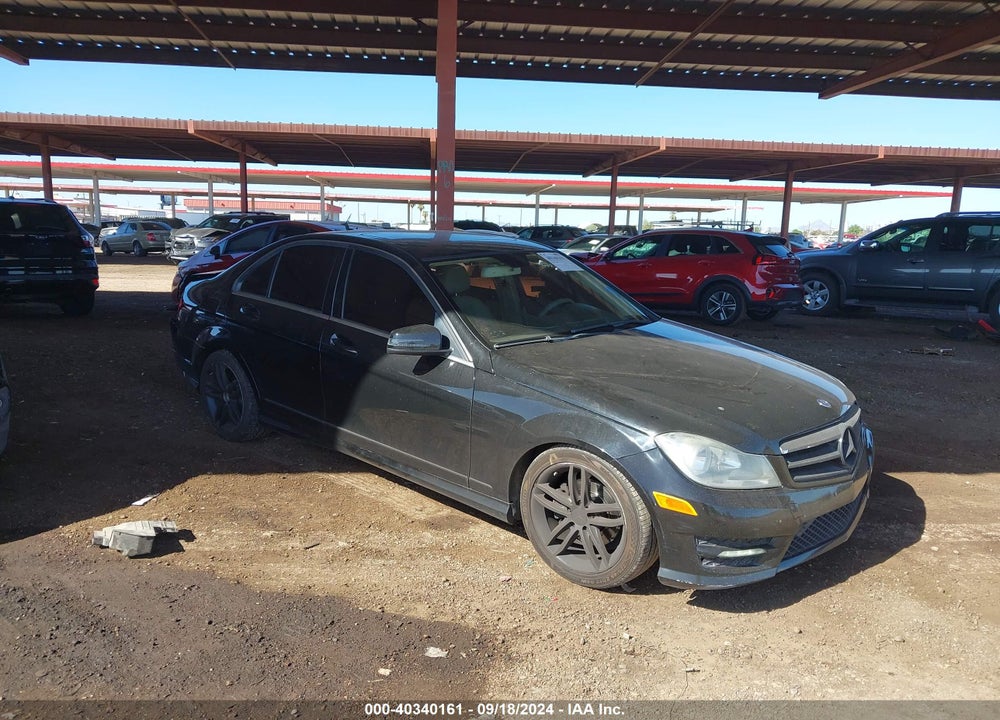 2013 MERCEDES-BENZ C 250 LUXURY/SPORT VIN: WDDGF4HB7DR255312