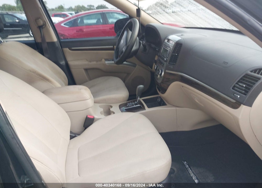 2010 HYUNDAI SANTA FE VIN: 5NMSGDAB0AH374847
