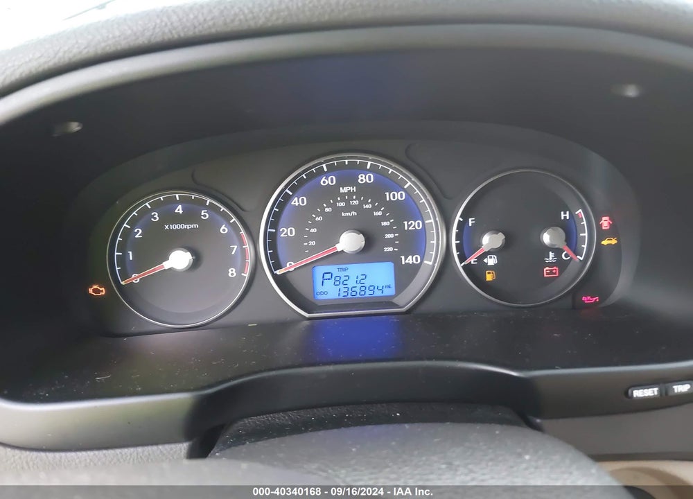 2010 HYUNDAI SANTA FE VIN: 5NMSGDAB0AH374847