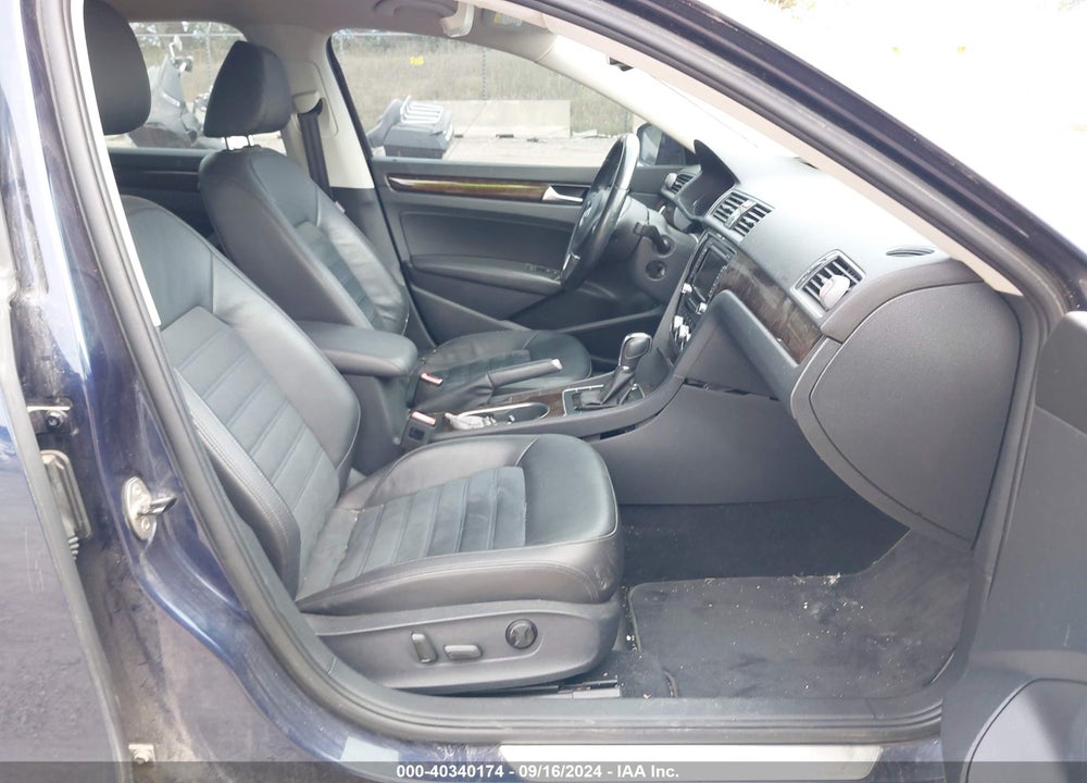 2014 VOLKSWAGEN PASSAT 1.8T SEL PREMIUM VIN: 1VWCT7A39EC060755