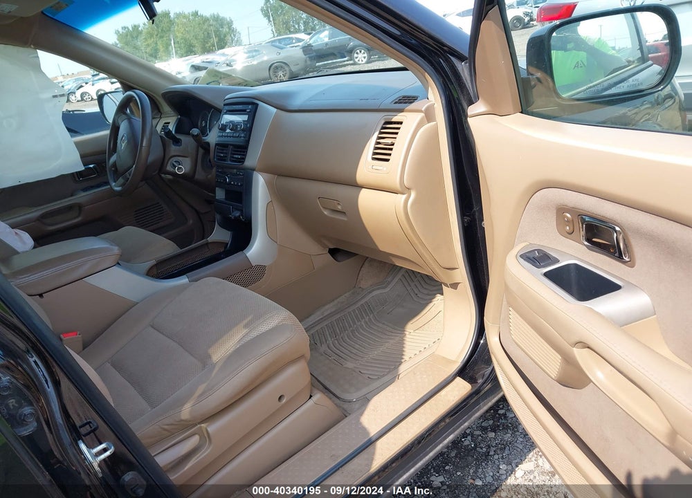 2007 HONDA PILOT EX VIN: 2HKYF18407H532361
