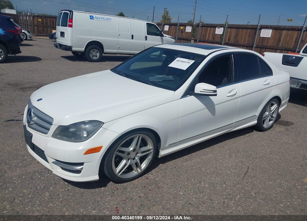 2013 MERCEDES-BENZ C 300 LUXURY 4MATIC/SPORT 4MATIC VIN: WDDGF8AB7DR247650