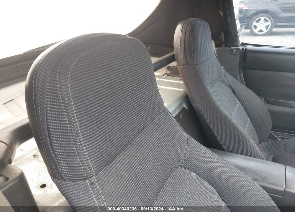 1994 MAZDA MX-5 MIATA VIN: JM1NA353XR0502244