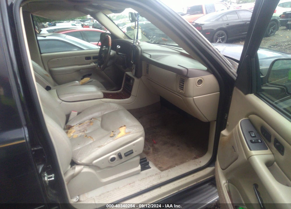 2004 CADILLAC ESCALADE STANDARD VIN: 1GYEK63N24R296564
