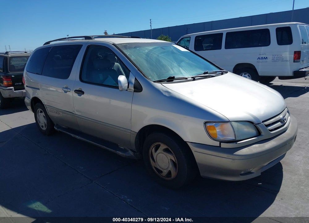 2002 TOYOTA SIENNA XLE VIN: 4T3ZF13C22U468652