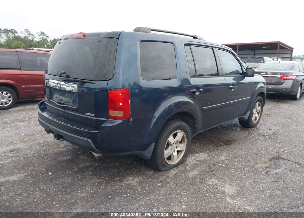 2011 HONDA PILOT EX-L VIN: 5FNYF4H53BB030011