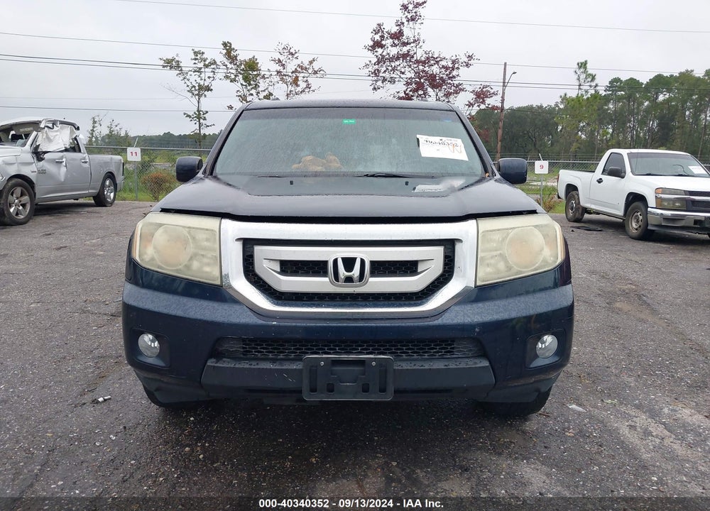 2011 HONDA PILOT EX-L VIN: 5FNYF4H53BB030011