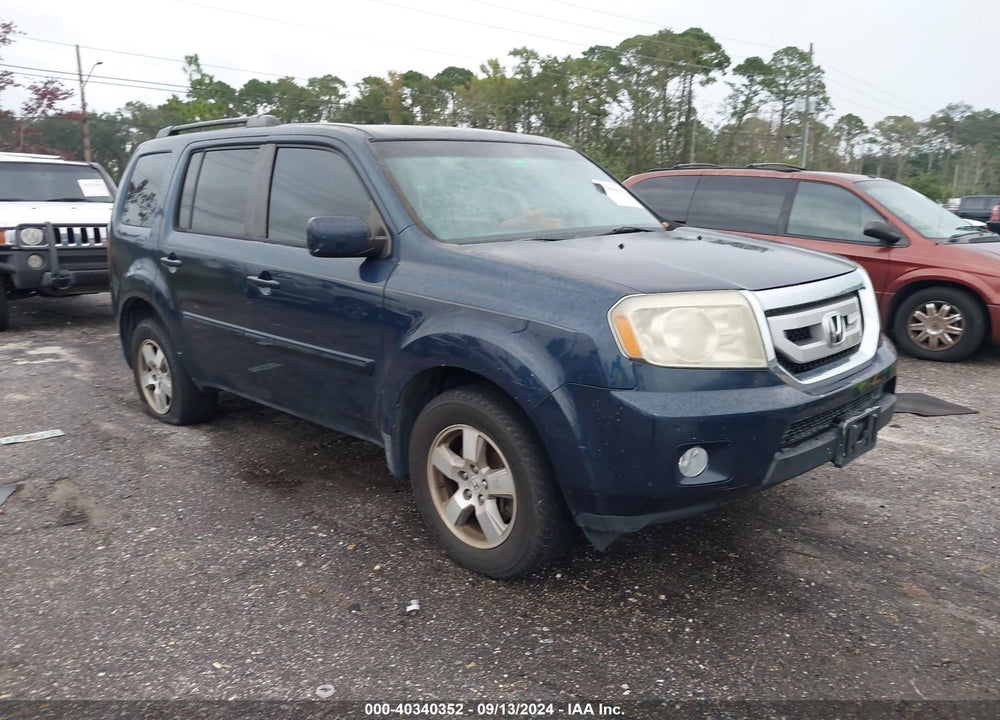 2011 HONDA PILOT EX-L VIN: 5FNYF4H53BB030011
