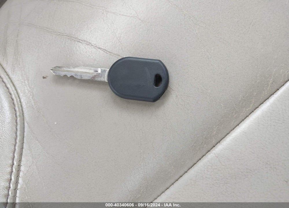 2010 FORD TAURUS SEL VIN: 1FAHP2EW3AG150819