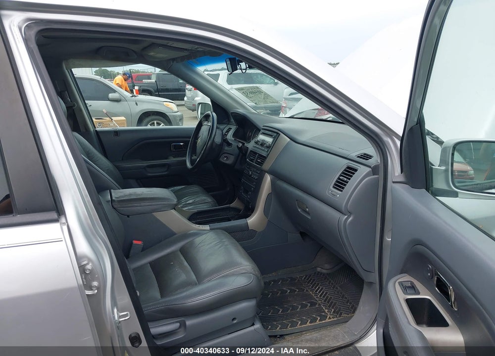 2007 HONDA PILOT EX-L VIN: 5FNYF28617B015060
