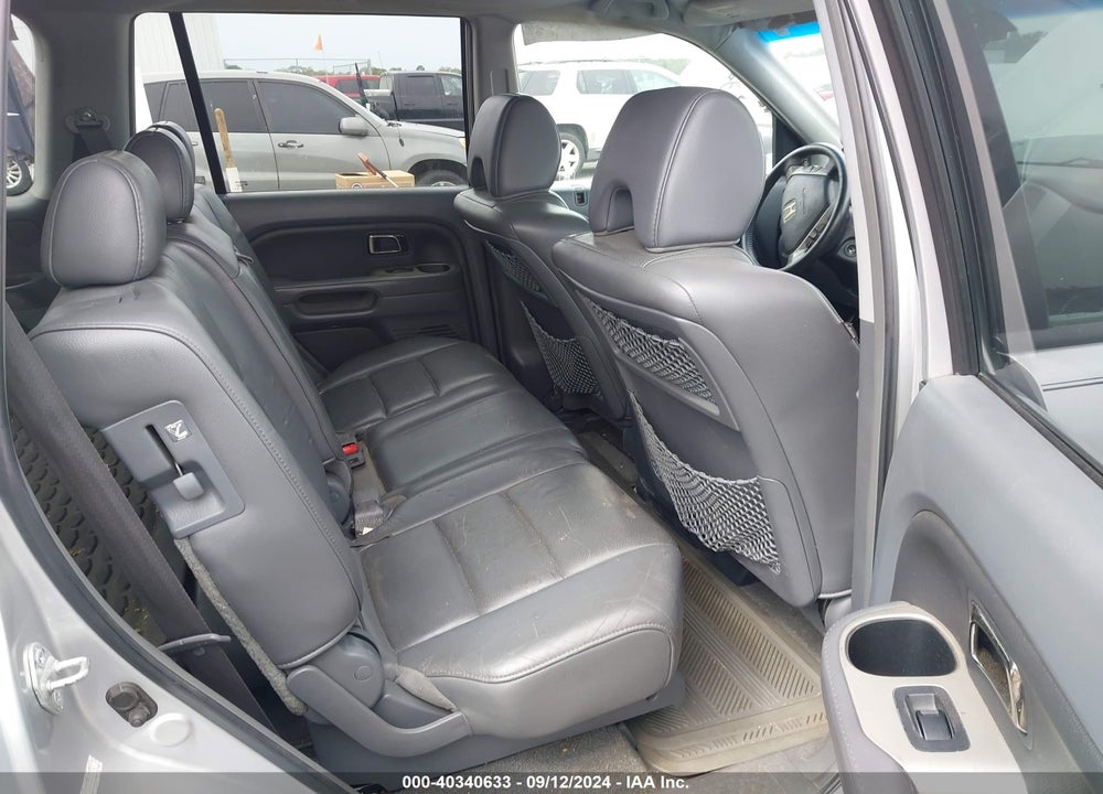 2007 HONDA PILOT EX-L VIN: 5FNYF28617B015060