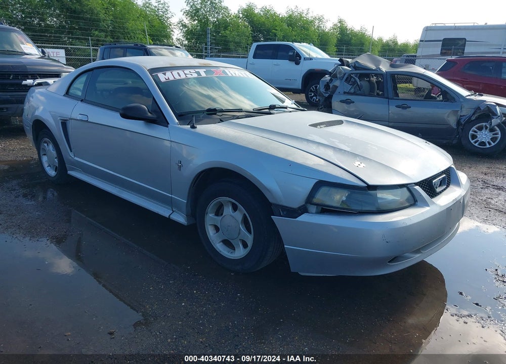 2001 FORD MUSTANG VIN: 1FAFP404X1F158155
