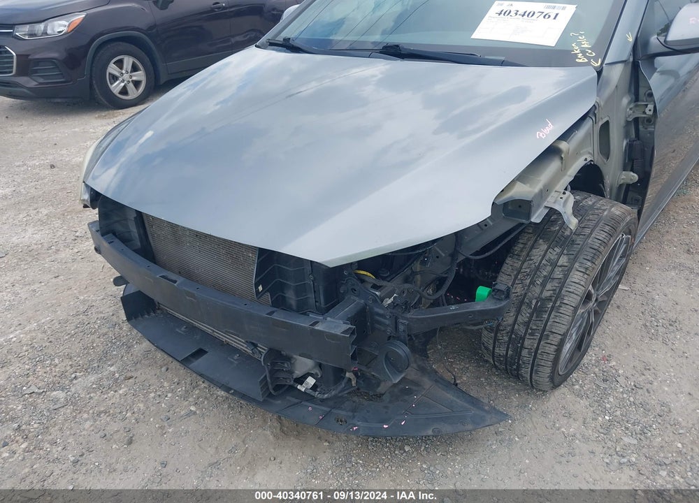 2018 HYUNDAI ELANTRA SPORT VIN: KMHD04LB2JU576734