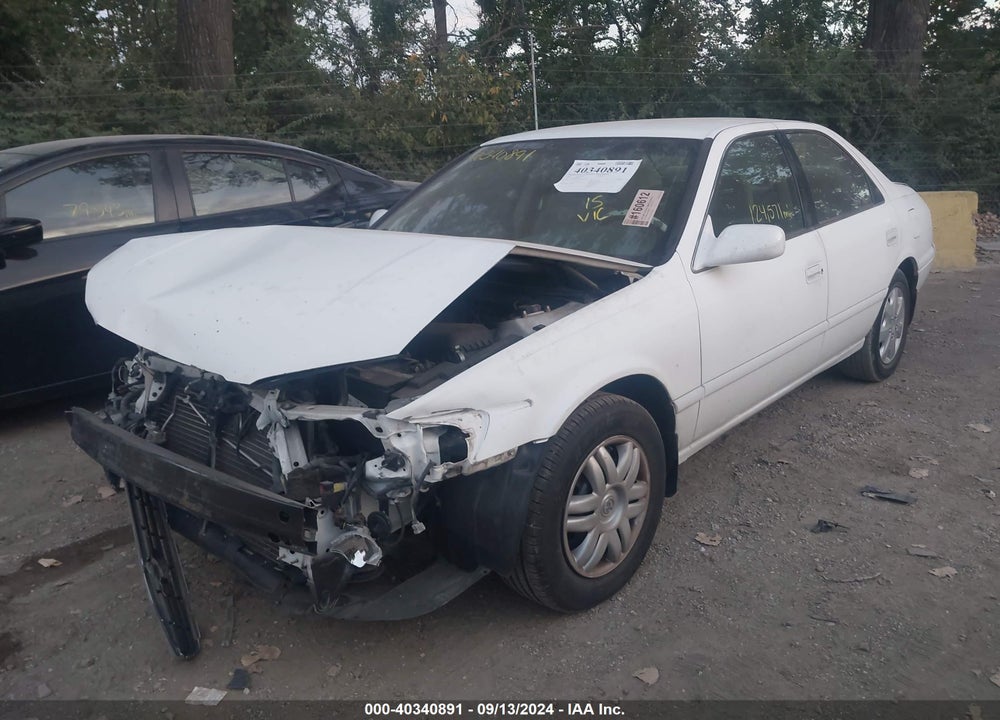2001 TOYOTA CAMRY LE VIN: 4T1BG22K41U836611
