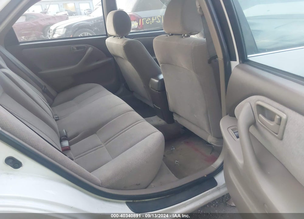 2001 TOYOTA CAMRY LE VIN: 4T1BG22K41U836611
