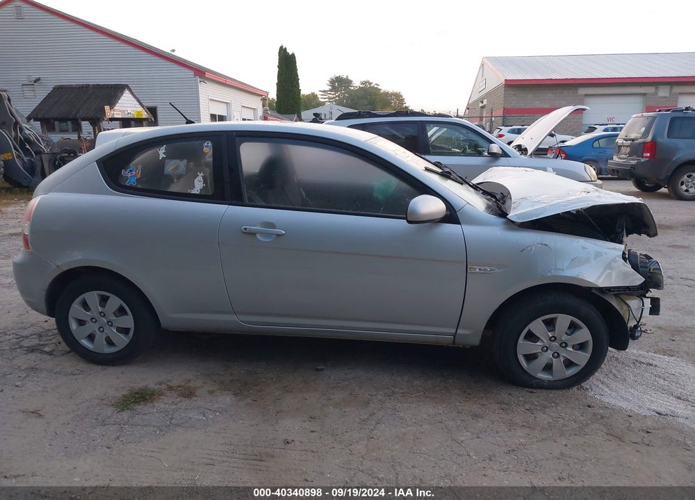 2010 HYUNDAI ACCENT GS VIN: KMHCM3AC3AU181113