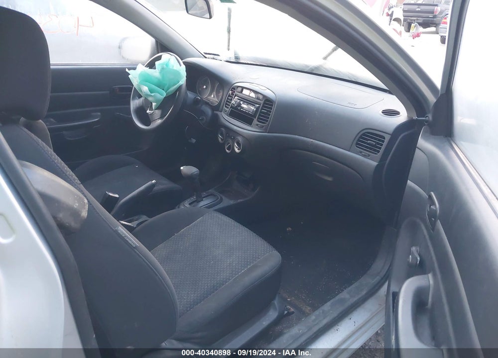 2010 HYUNDAI ACCENT GS VIN: KMHCM3AC3AU181113