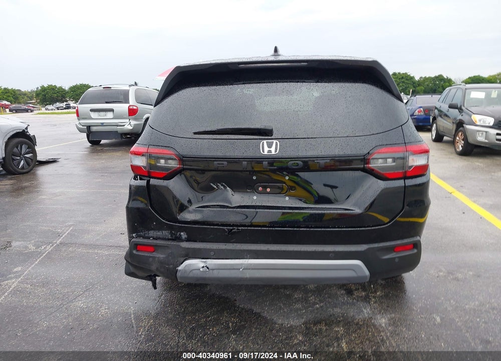 2025 HONDA PILOT EX-L VIN: 5FNYG2H42SB006324