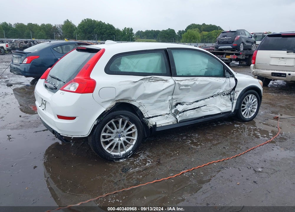 2011 VOLVO C30 T5/T5 R-DESIGN VIN: YV1672MK5B2230812