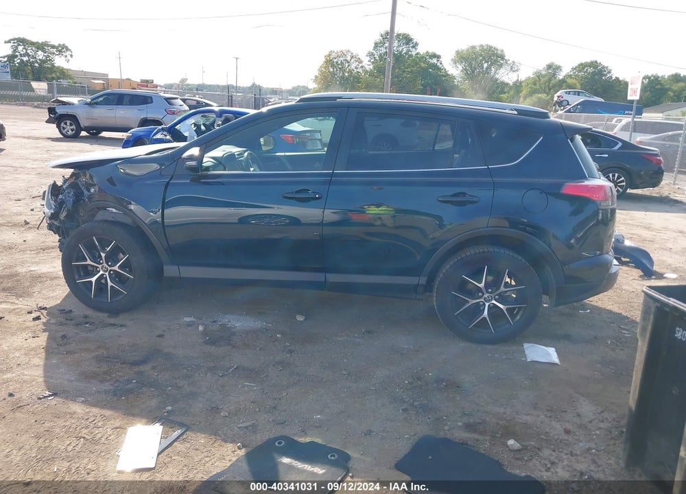 2018 TOYOTA RAV4 SE VIN: JTMJFREV3JJ226444