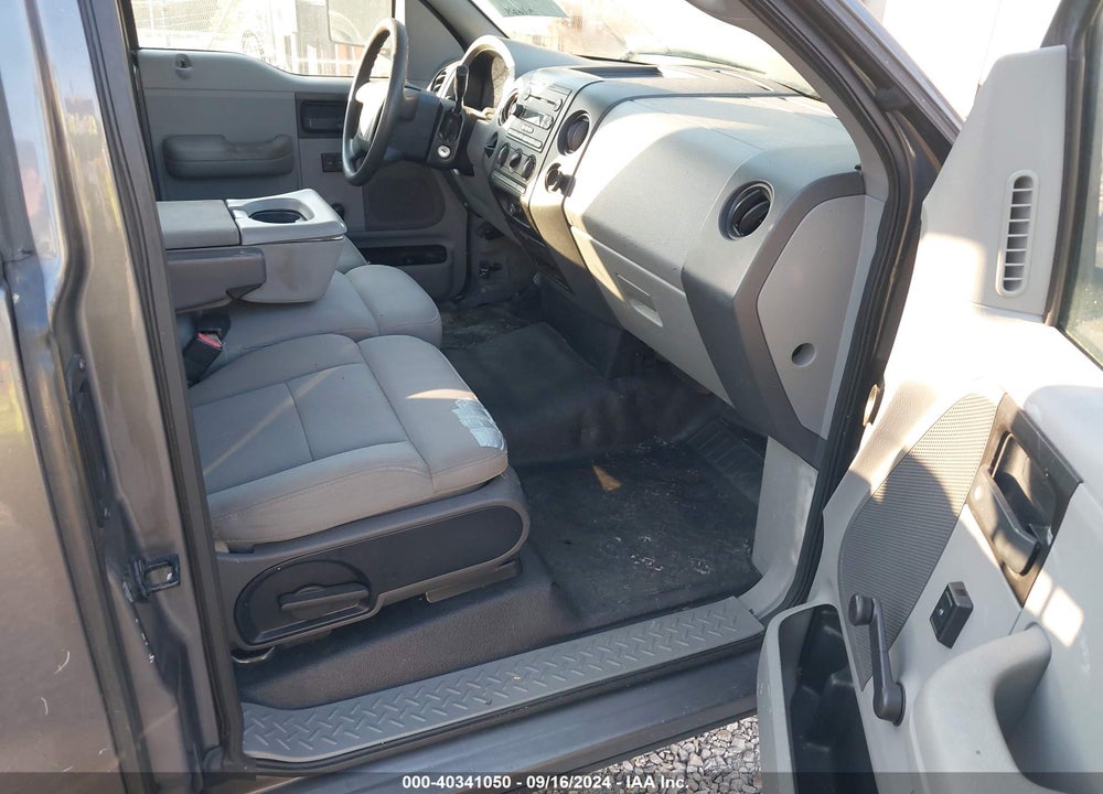 2005 FORD F-150 STX/XLT VIN: 1FTRF02W75KC03308