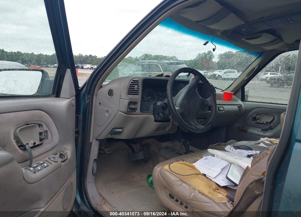 1995 CHEVROLET TAHOE K1500 VIN: 1GNEK13K2SJ403517