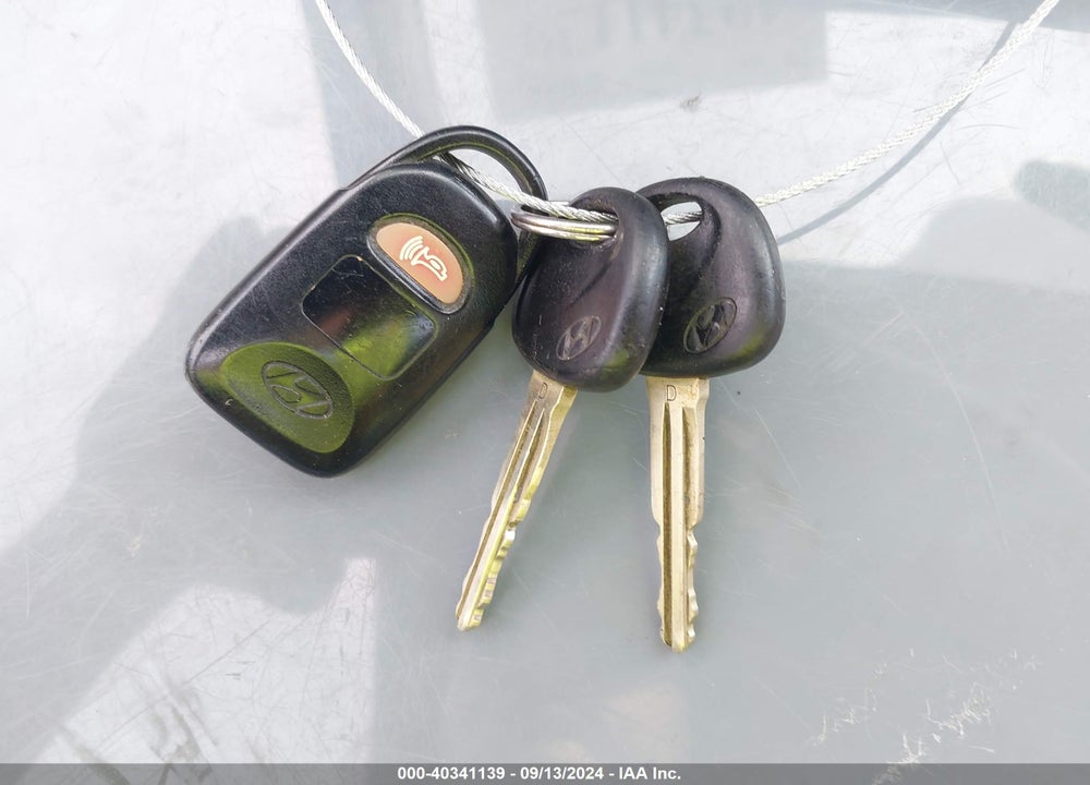 2007 HYUNDAI ELANTRA GLS/LIMITED/SE VIN: KMHDU46D97U098760