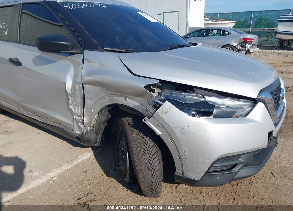 2018 NISSAN KICKS S VIN: 3N1CP5CU0JL517407