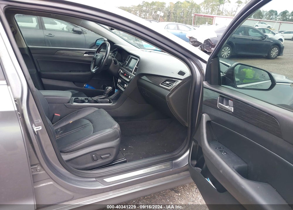 2018 HYUNDAI SONATA LIMITED VIN: 5NPE34AF9JH711885