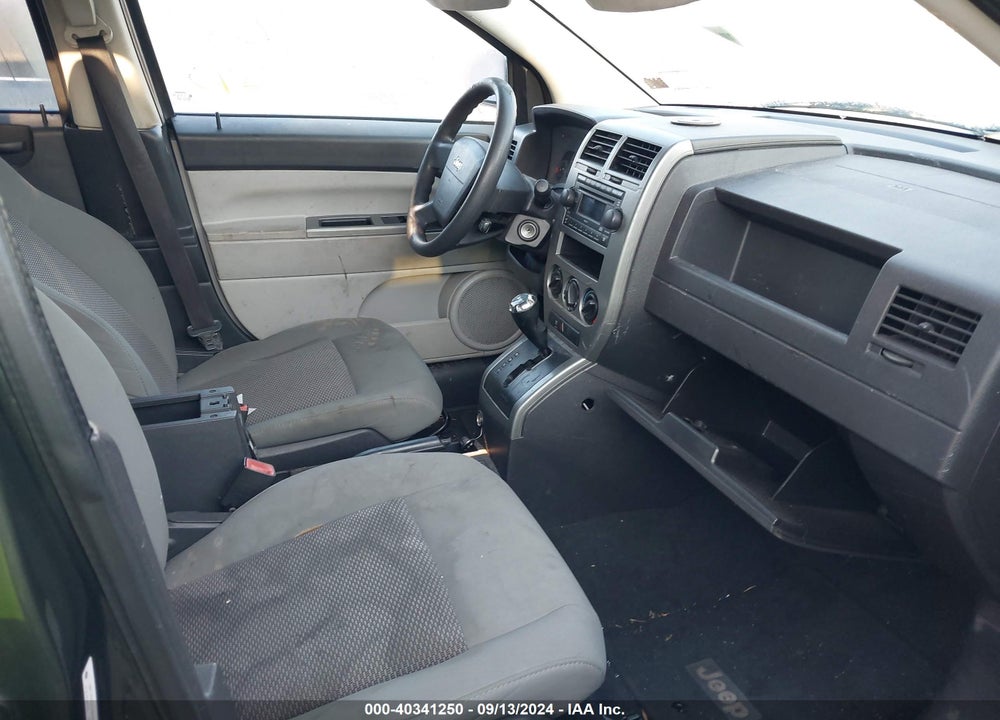 2007 JEEP COMPASS SPORT VIN: 1J8FT47W37D385990