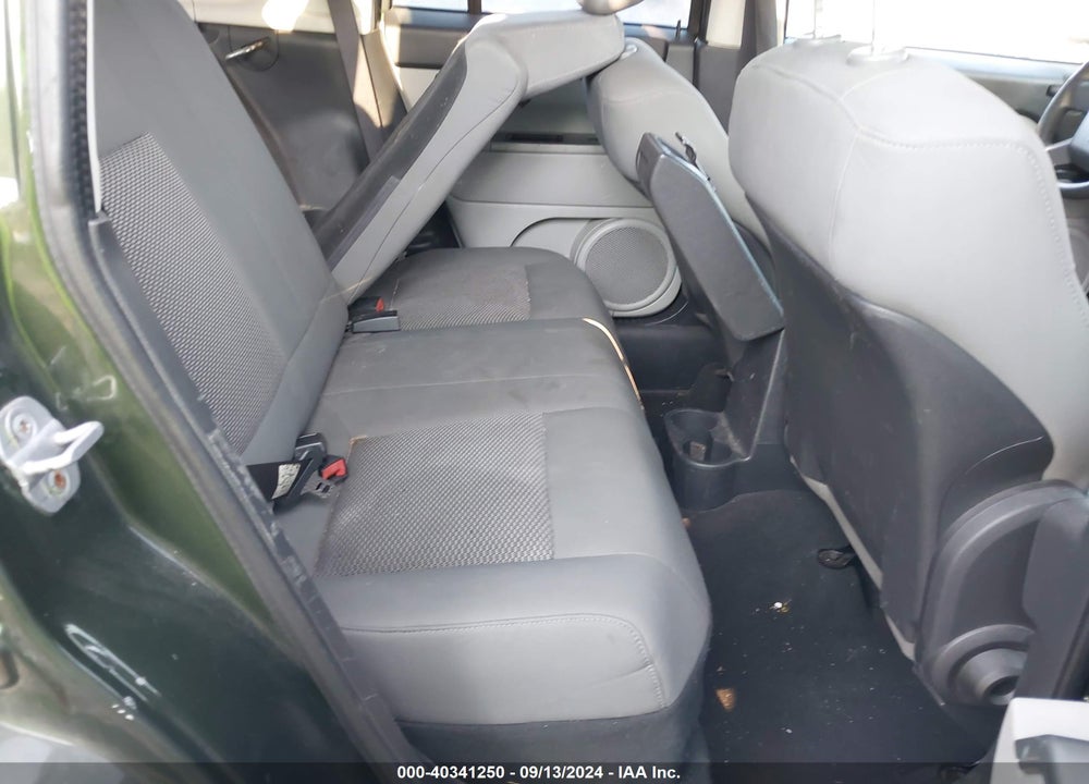 2007 JEEP COMPASS SPORT VIN: 1J8FT47W37D385990
