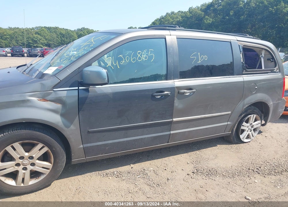2010 DODGE GRAND CARAVAN SXT VIN: 2D4RN5DX1AR379100
