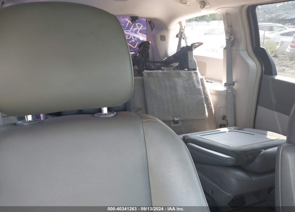 2010 DODGE GRAND CARAVAN SXT VIN: 2D4RN5DX1AR379100