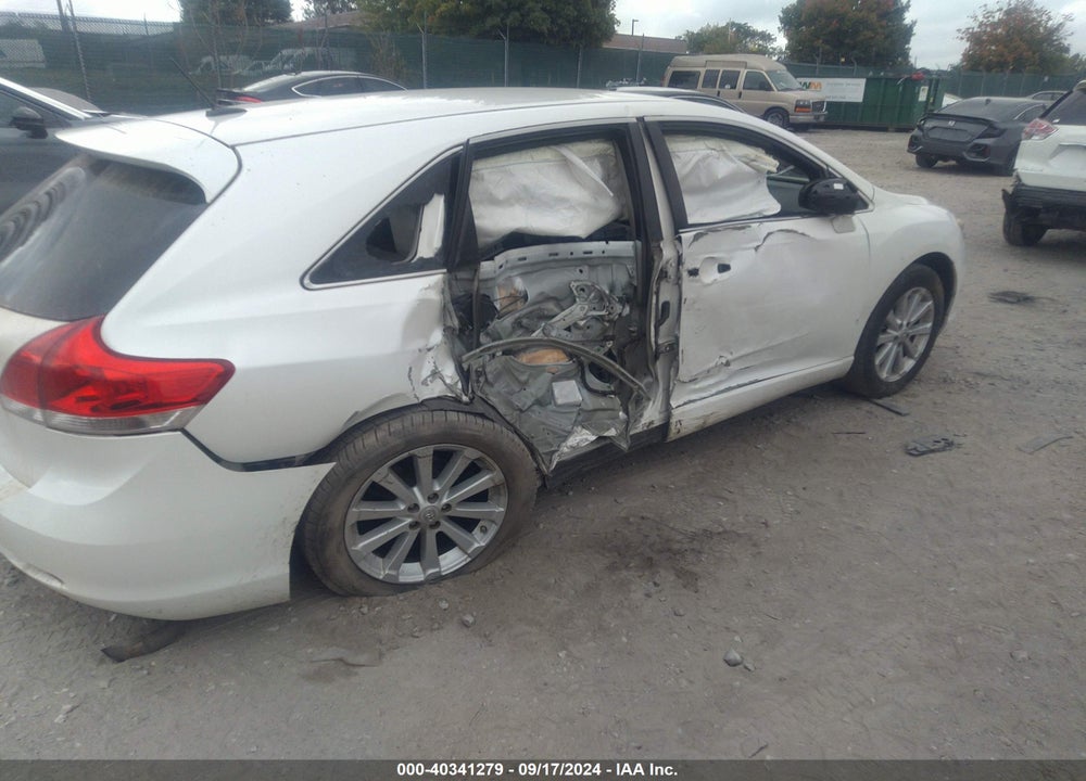 2010 TOYOTA VENZA VIN: 4T3ZA3BB7AU027231