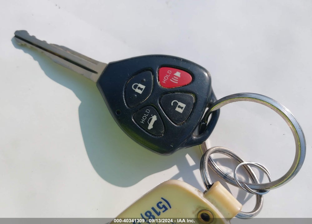 2011 TOYOTA CAMRY LE VIN: 4T1BF3EKXBU154452