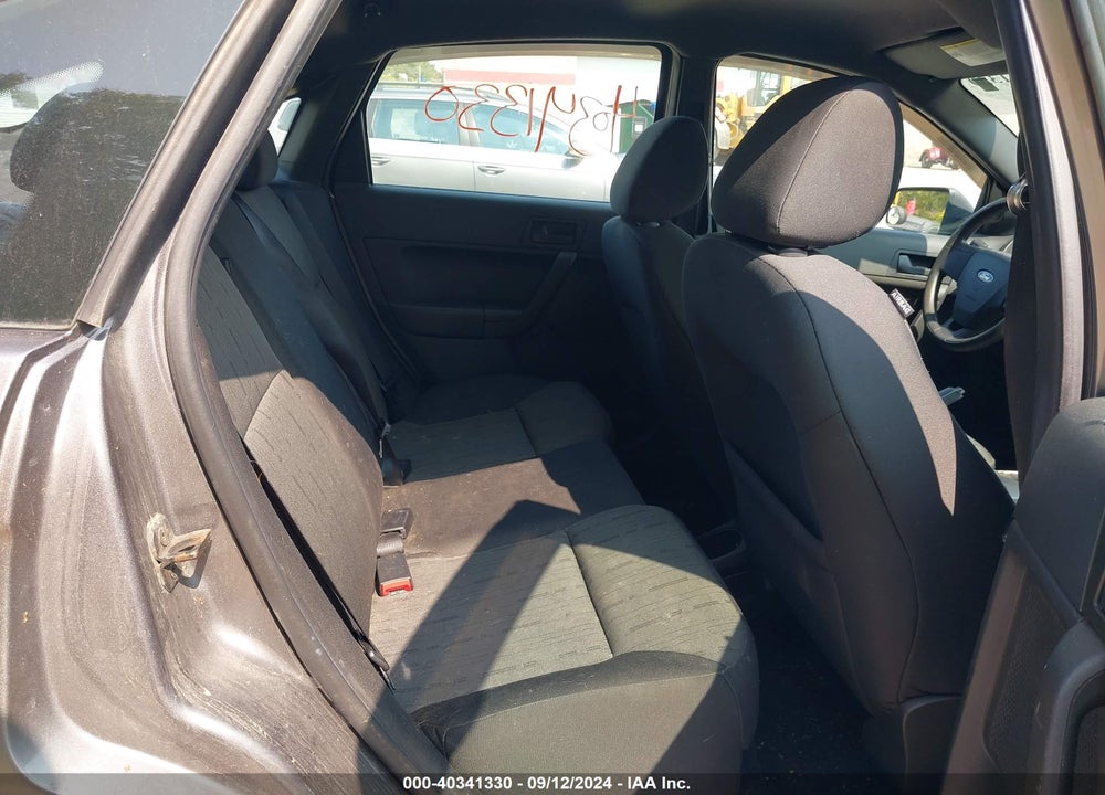 2010 FORD FOCUS SE VIN: 1FAHP3FNXAW201959