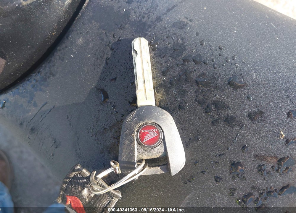 2017 HONDA CBR1000 RA VIN: JH2SC7755HK000058