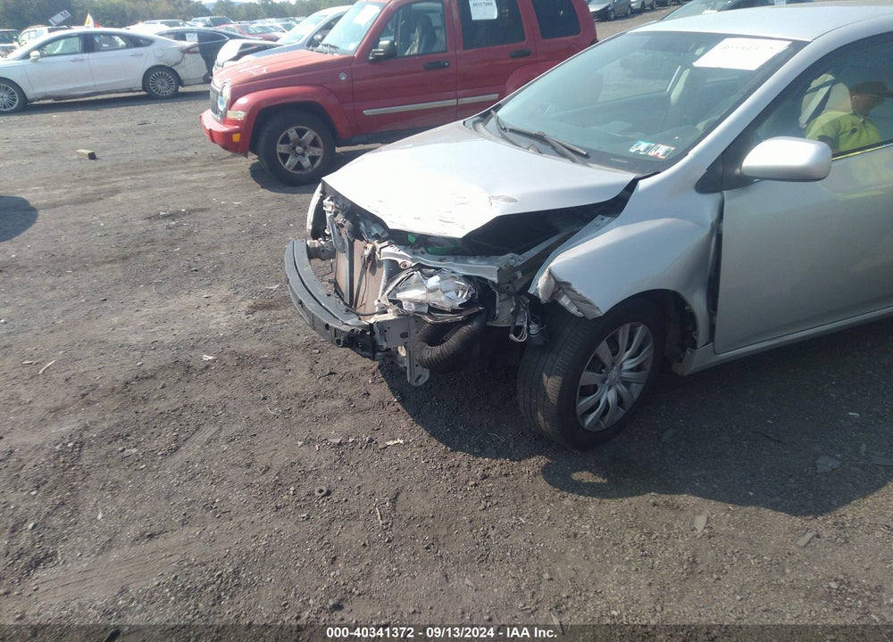 2013 TOYOTA COROLLA LE VIN: 2T1BU4EE7DC966642