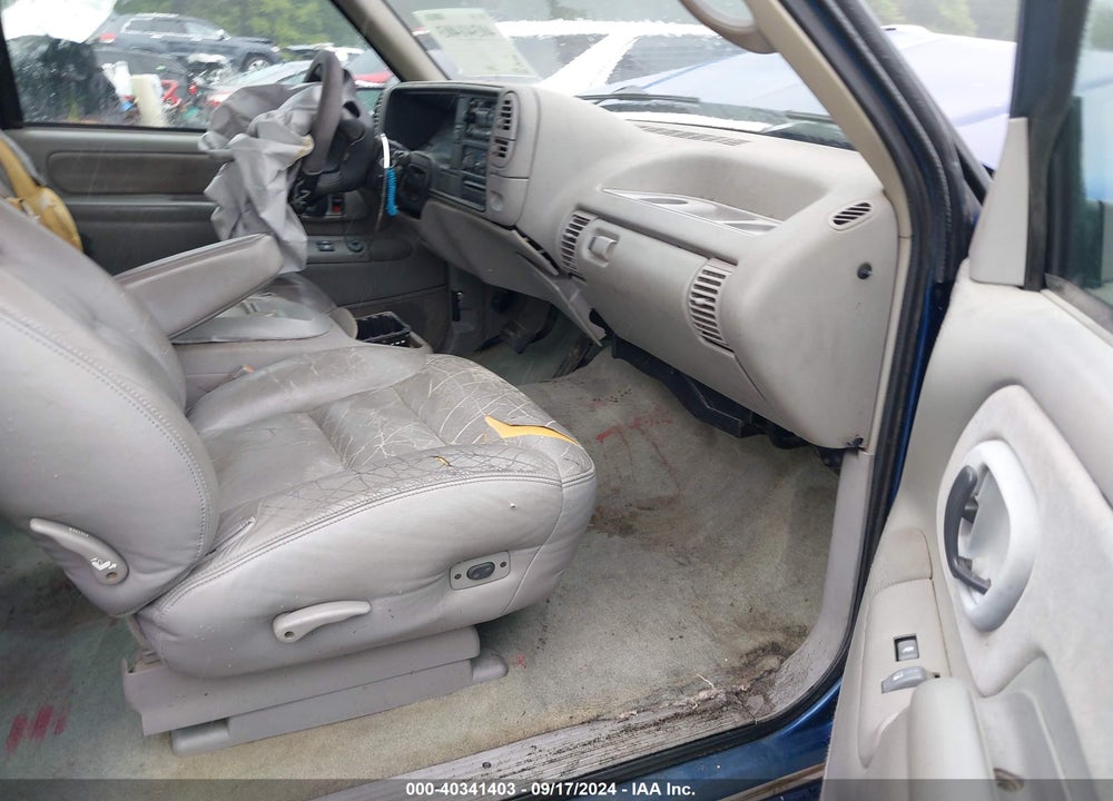 1995 CHEVROLET GMT-400 C1500 VIN: 2GCEC19K5S1188464