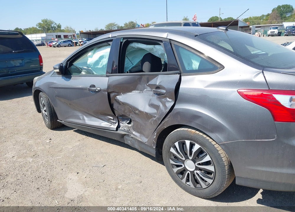 2013 FORD FOCUS SE VIN: 1FADP3F27DL270439