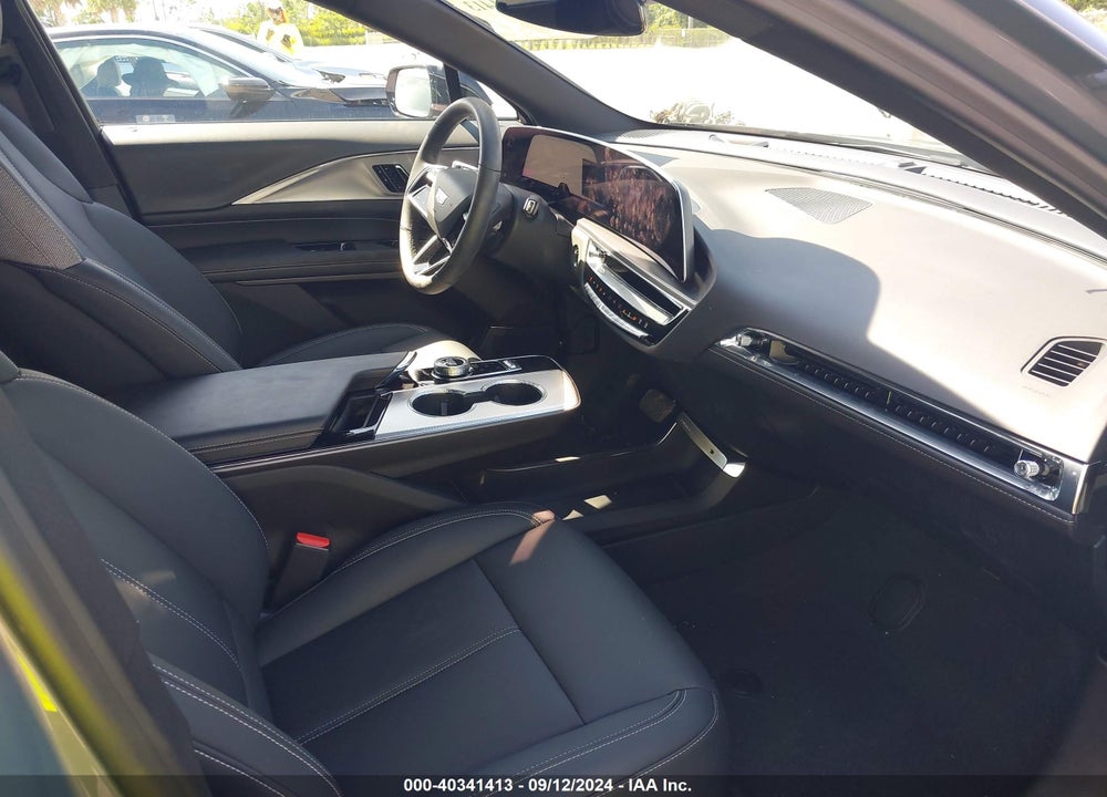 2024 CADILLAC LYRIQ TECH W/1SA VIN: 1GYKPMRK2RZ127867