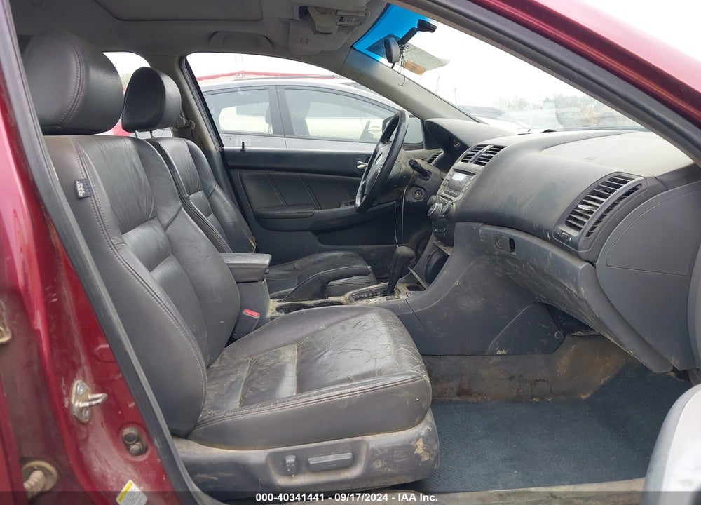 2005 HONDA ACCORD 3.0 EX VIN: 1HGCM66575A045236
