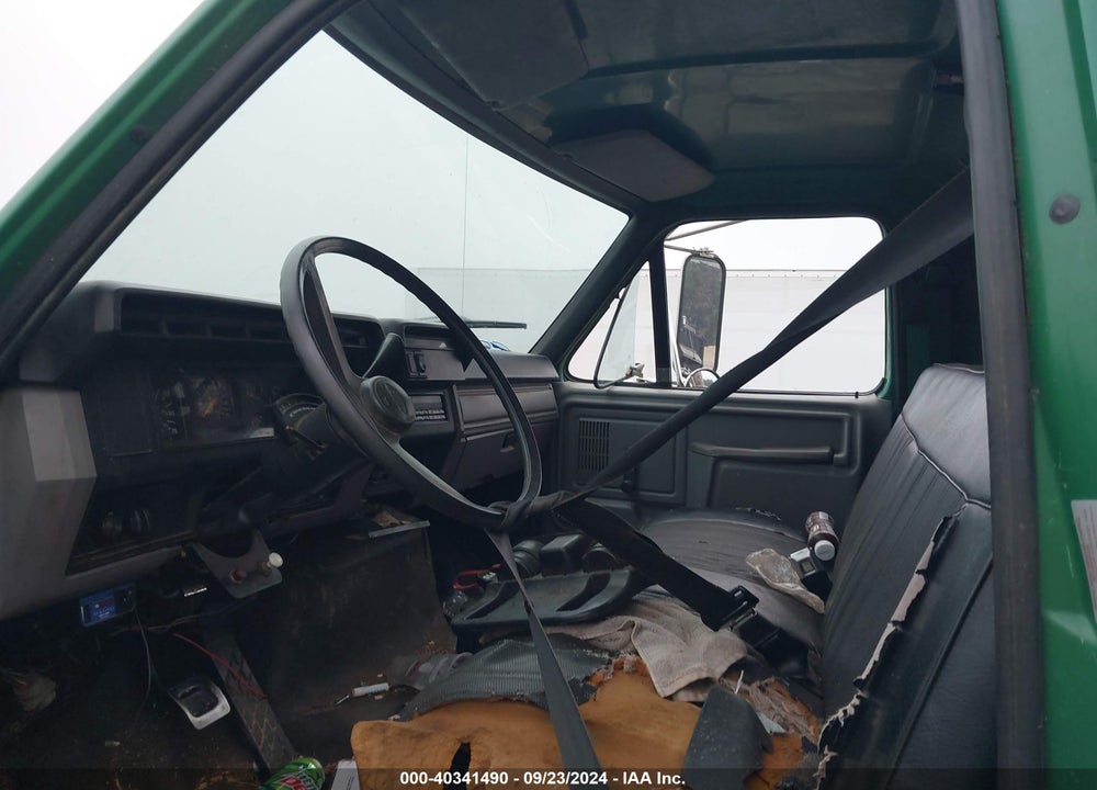 1999 FORD F800 VIN: 3FENF8011XMA20901