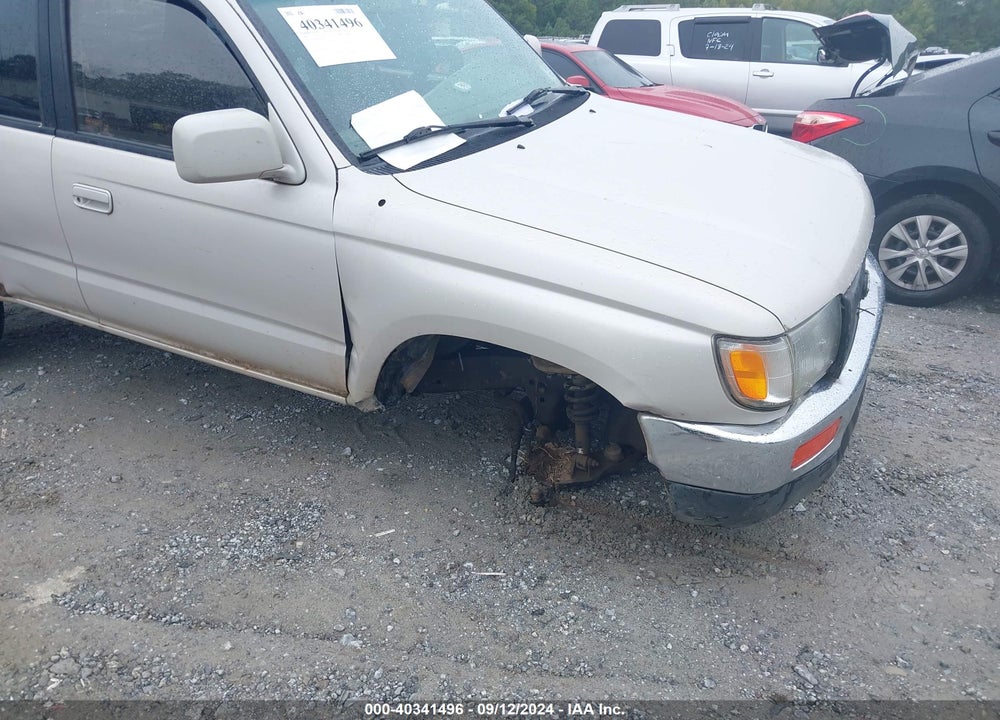 1996 TOYOTA 4RUNNER SR5 VIN: JT3GN86R7T0010375