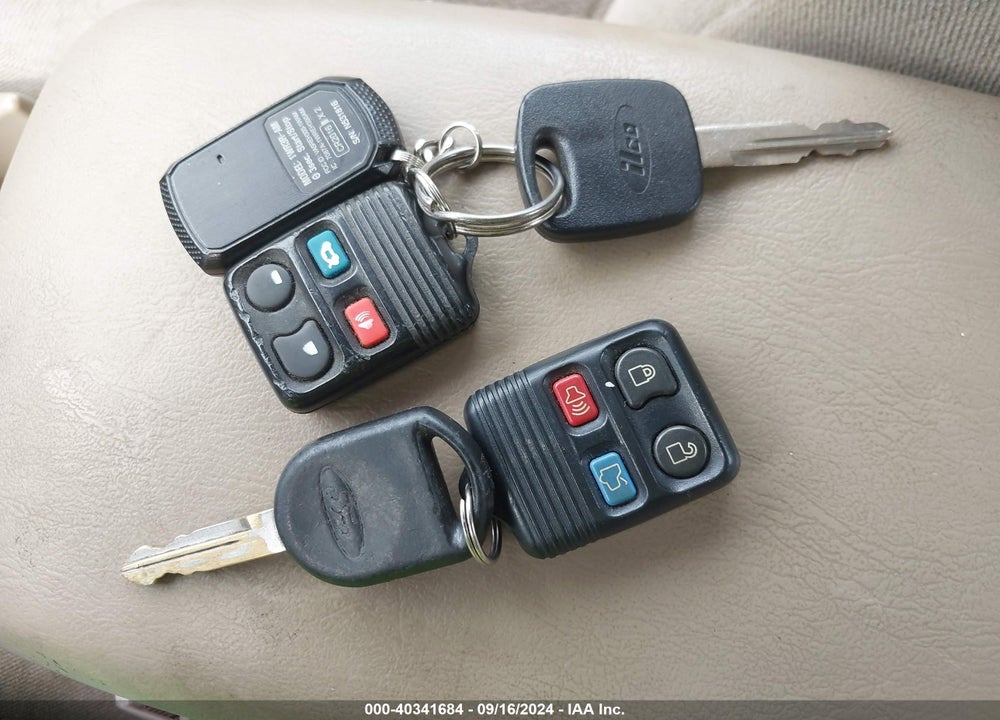2005 FORD TAURUS SE VIN: 1FAFP53285A173837
