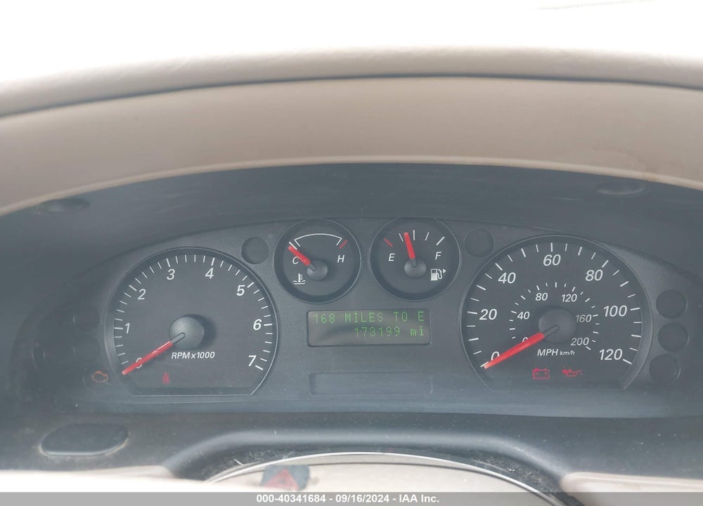 2005 FORD TAURUS SE VIN: 1FAFP53285A173837