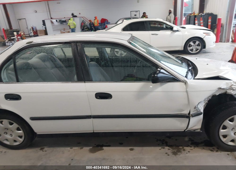 1998 HONDA CIVIC LX VIN: 2HGEJ6677WH611692